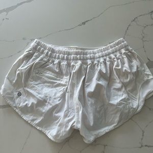 Lululemon athletica Hotty Hot Low-Rise white Nylon/Elastane shorts size 10